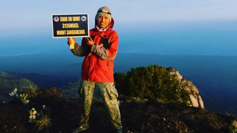 Mount Rinjani second summit via senaru