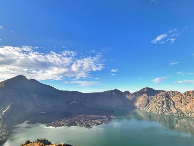 mount rinjani 3 days 2nights senaru to sembalun trekking route information
